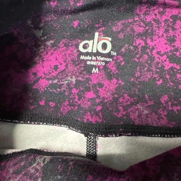 Alo Yoga Compression Leggings - M - Picture 3 of 3
